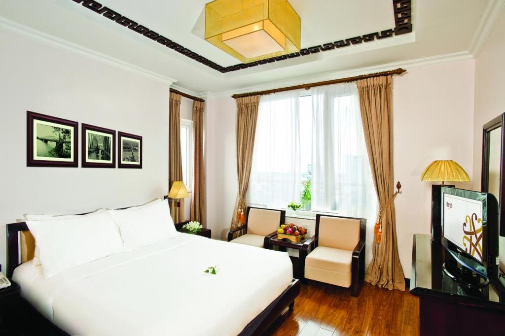 Deluxe Balcony Double - Khách Sạn Cherish Huế