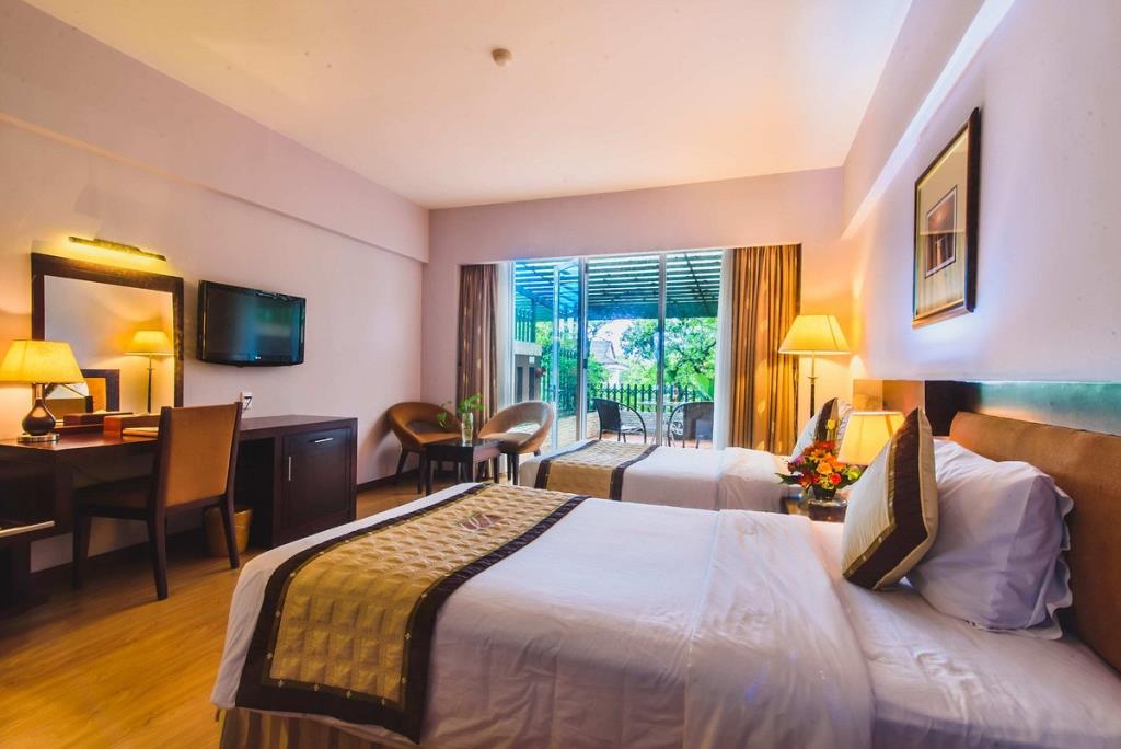 Deluxe Garden View - Khách Sạn Mondial Huế