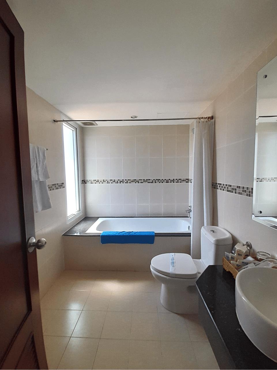 Deluxe Garden View - Khách Sạn Mondial Huế