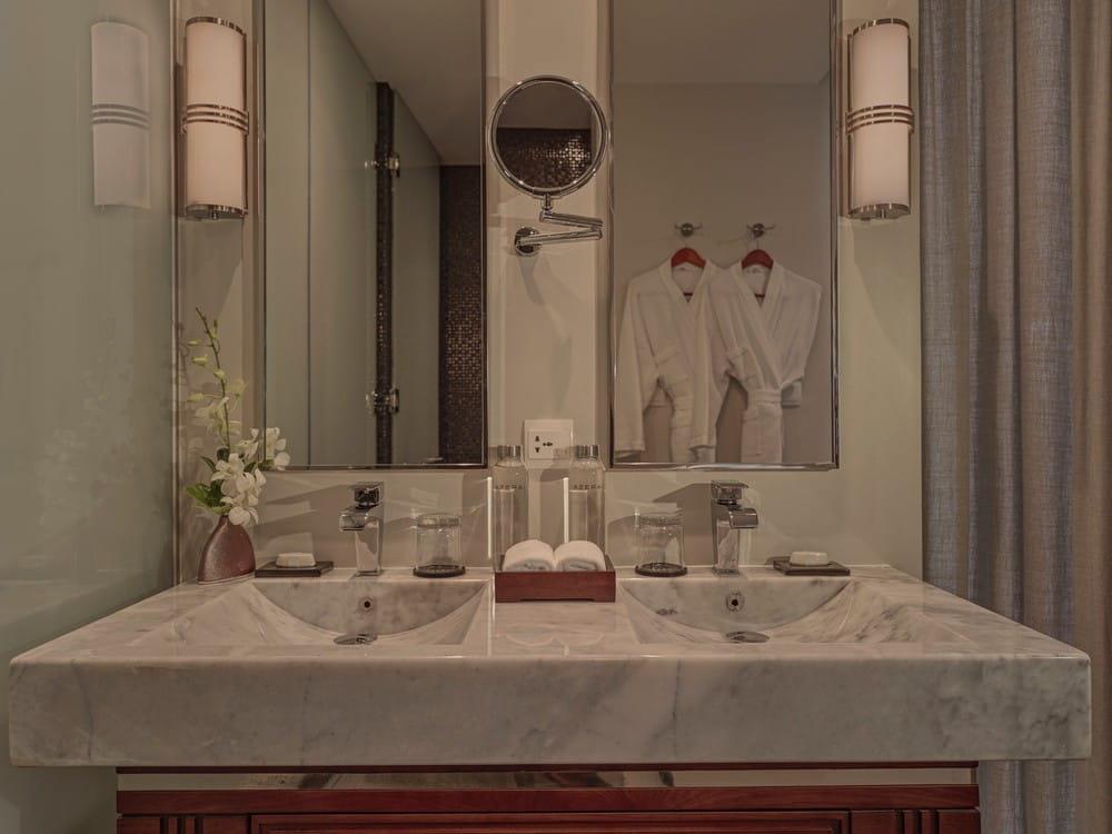 Colonial Suite - Azerai La Residence Huế