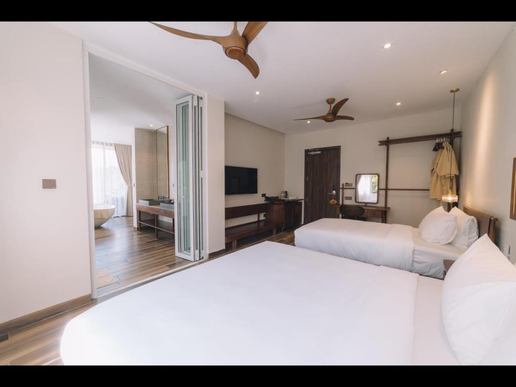 Hotel room Deluxe Triple - Zen Valley Dalat Resort