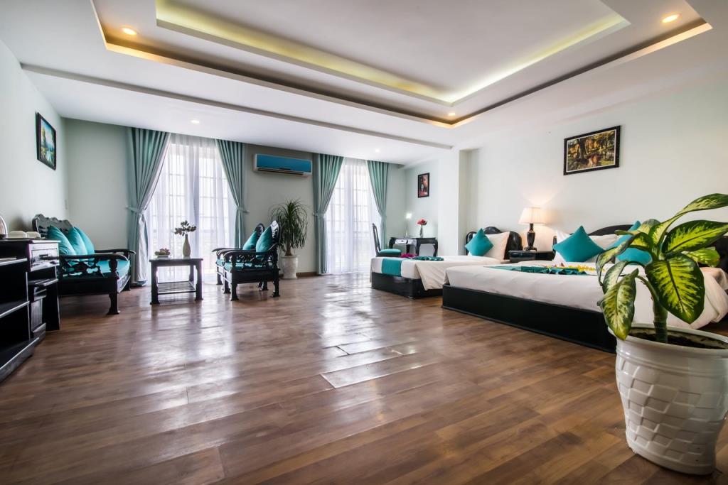 Family Room City View - Khách Sạn The Sun River Boutique Huế