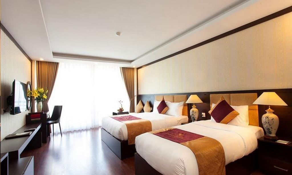 Phòng Deluxe giường đôi/2 giường đơn hướng núi (Deluxe Mountain View) - Khách sạn Sapa Diamond