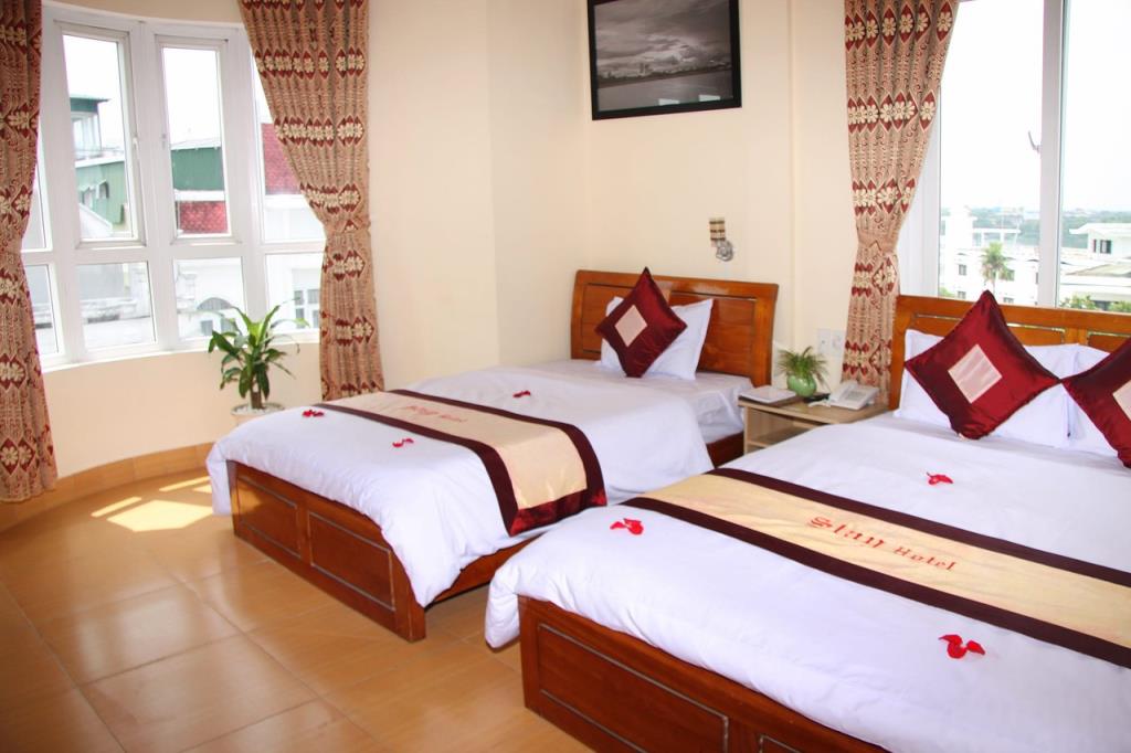 Phòng Deluxe Twin with River View or Garden view - Khách Sạn Stay Huế