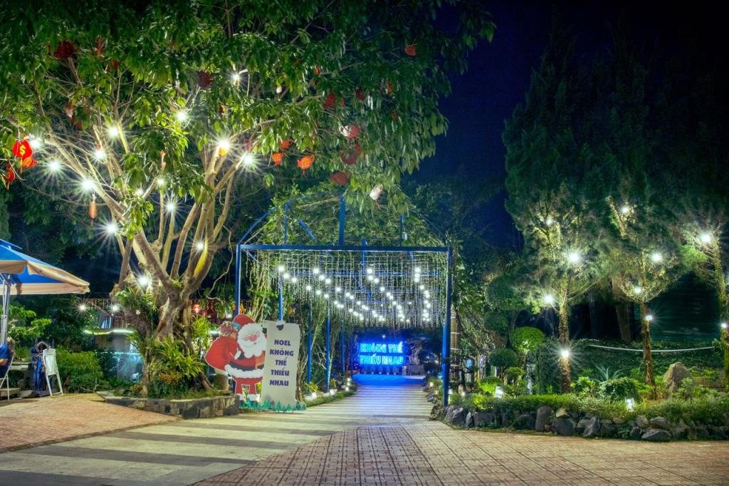 GRAND TEA VILLA - Đôi Dép Villa