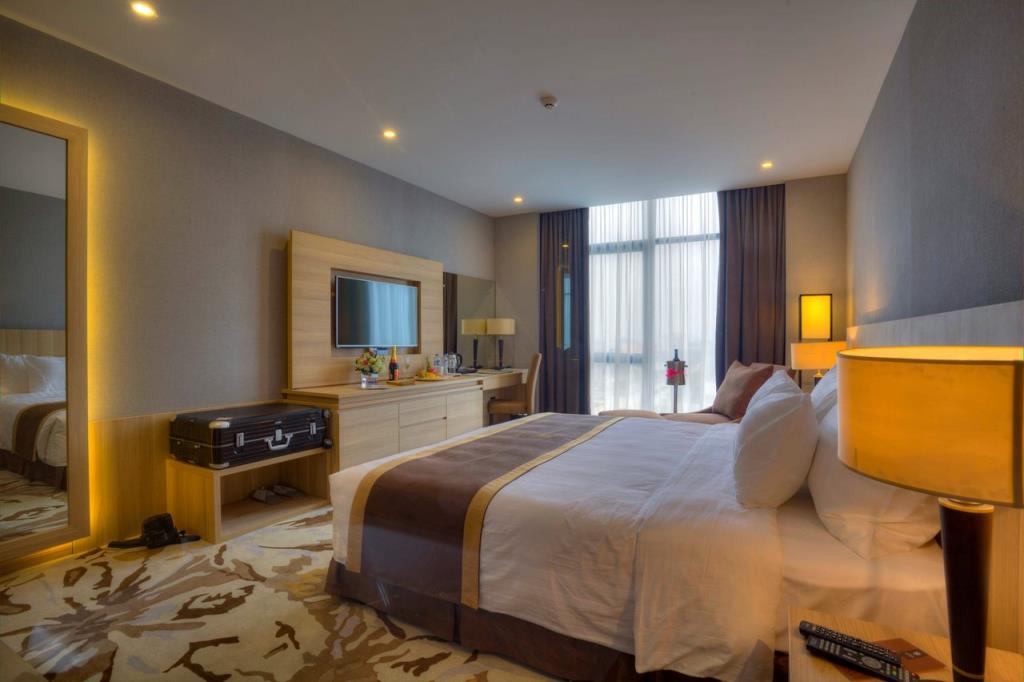 Grand with Premium - Khách Sạn The Reed Ninh Bình