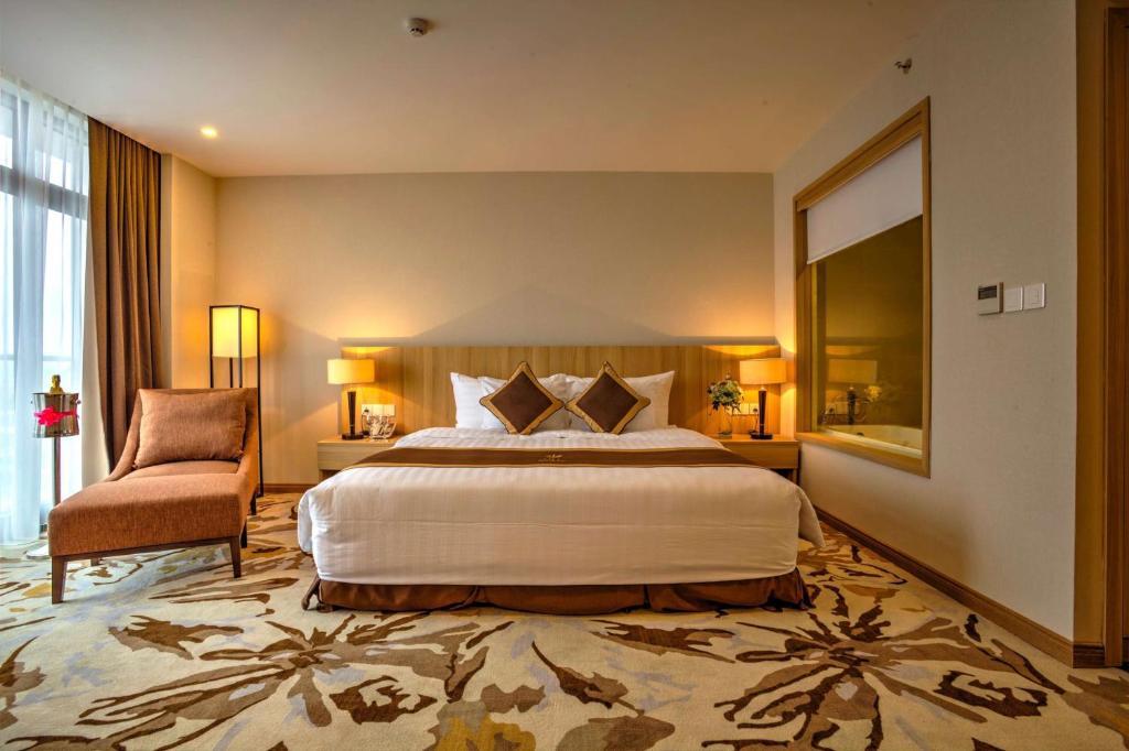 Grand with Premium - Khách Sạn The Reed Ninh Bình