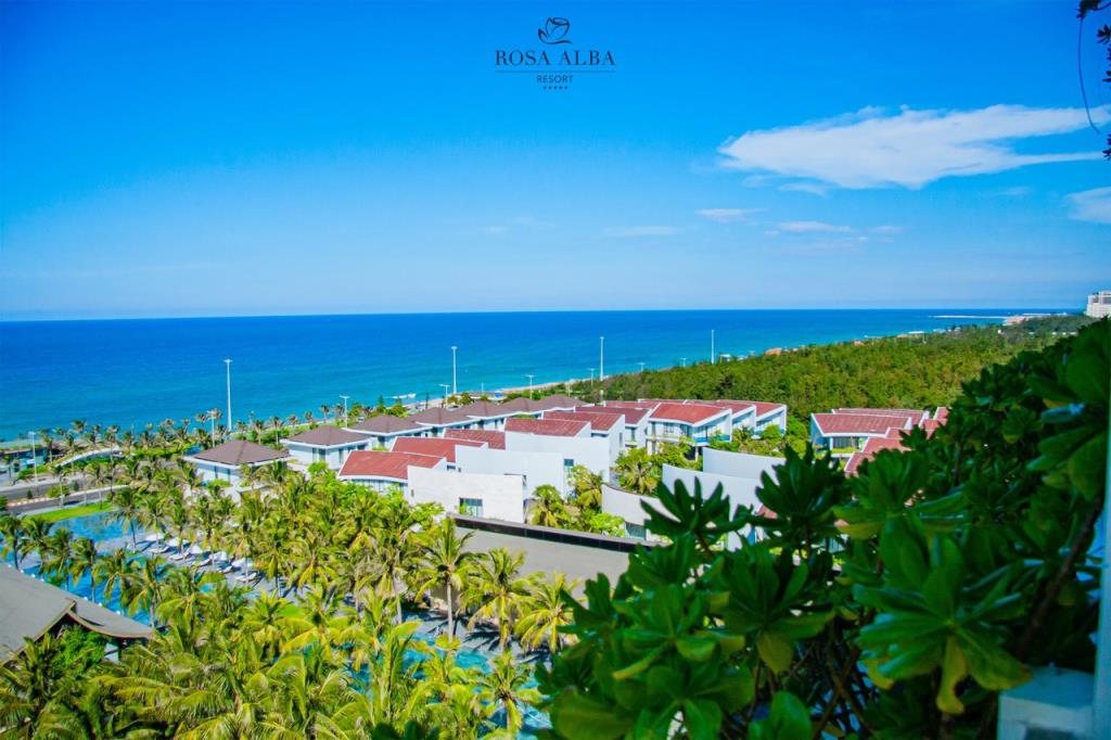 Phòng Premium Deluxe Double - Rosa Alba Resort & Villas Tuy Hoa