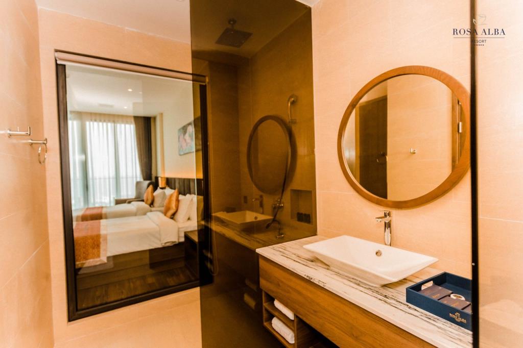 Phòng Premium Deluxe Twin - Rosa Alba Resort & Villas Tuy Hoa