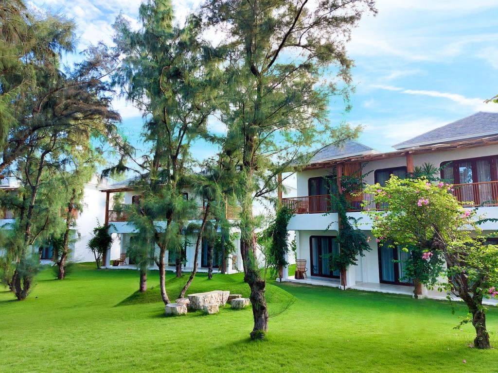 Four Bedroom Villa with Garden View - Stelia Beach Resort Tuy Hòa