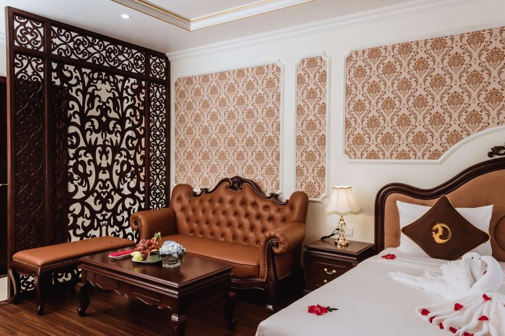 Phòng Junior Suite hướng biển 1 Giường Lớn hoặc 2 Giường Đơn - Khách sạn Dragon Legend Hạ Long
