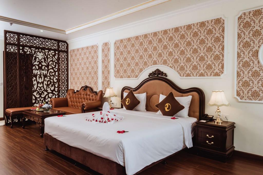 Phòng Junior Suite hướng biển 1 Giường Lớn hoặc 2 Giường Đơn - Khách sạn Dragon Legend Hạ Long