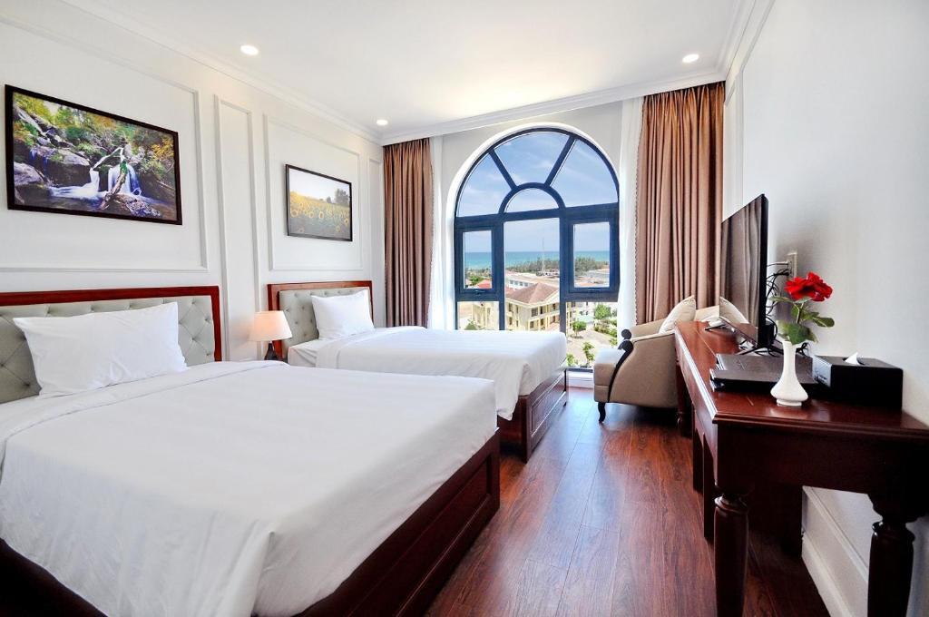 Senior Double Or Twin Room With Sea View - Khách Sạn Sunflower Phú Yên