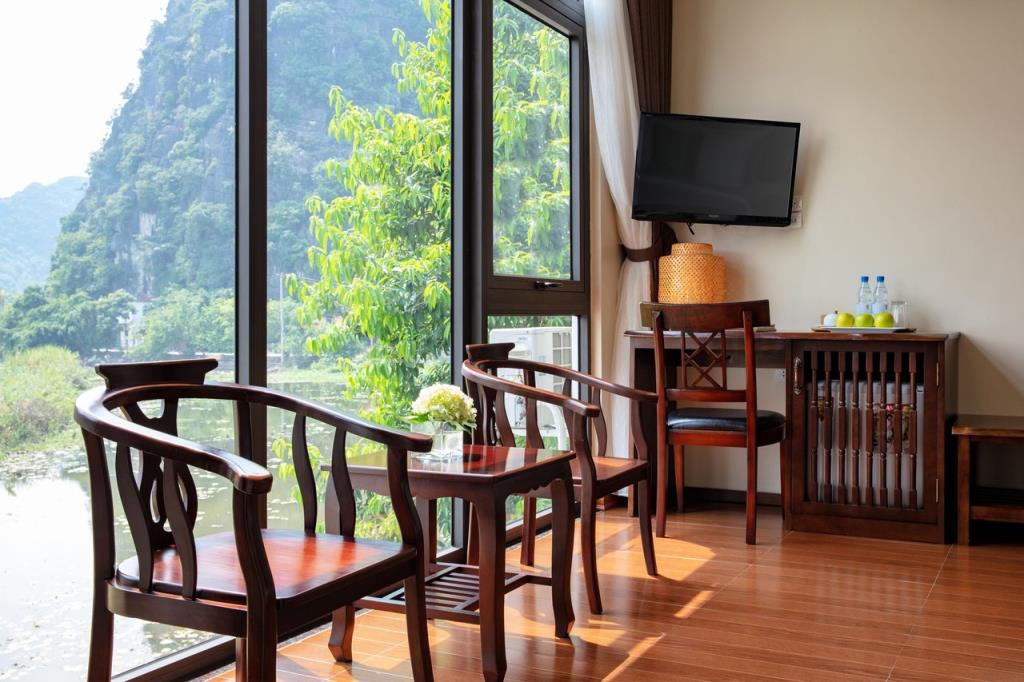 Studio Lake view - Tam Cốc La Montagne Resort & Spa