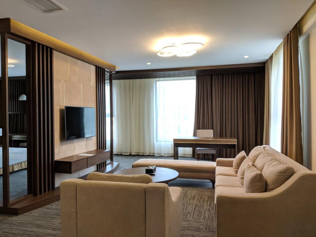 Phòng Executive Suite 1 Giường Lớn - Khách Sạn Mường Thanh Luxury Sơn La