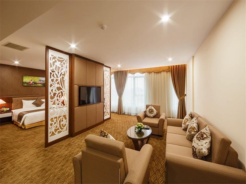 Phòng Executive Suite Hướng Phố - Khách sạn Mường Thanh Luxury Phú Thọ