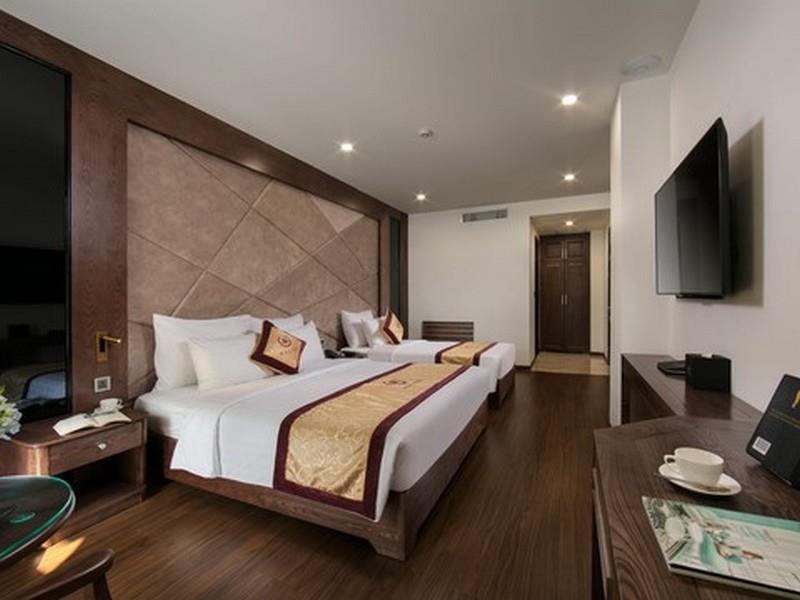 Phòng Junior Suite 1 Giường Lớn Và 1 Giường Đơn Hướng Phố - Khách Sạn Halios Hạ Long