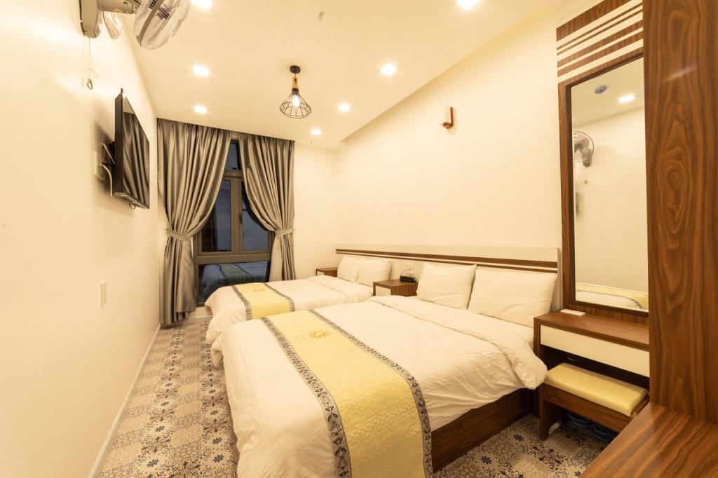 Dream Quad 02 Queen Beds Room - Khách Sạn Hạ Na