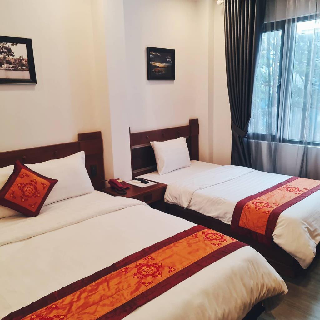Triple Room - Khách Sạn Vương Gia Đà Lạt