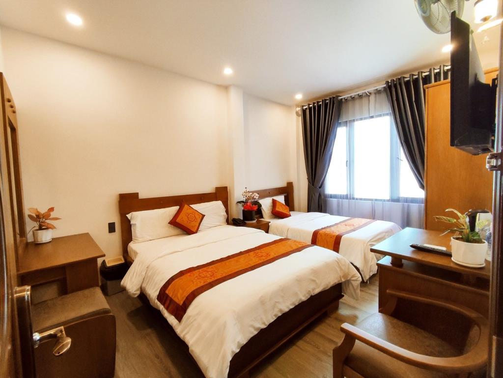 Triple Room - Khách Sạn Vương Gia Đà Lạt