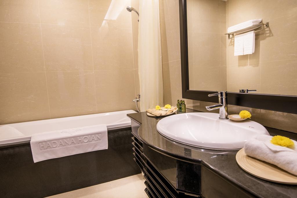 Senior Deluxe with Pool View - Khách Sạn Belle Maison Hadana Hội An