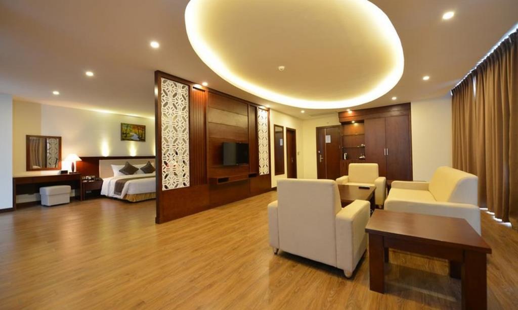 Phòng Executive Suite Hướng Biển - Khách Sạn Mường Thanh Grand Cửa Lò