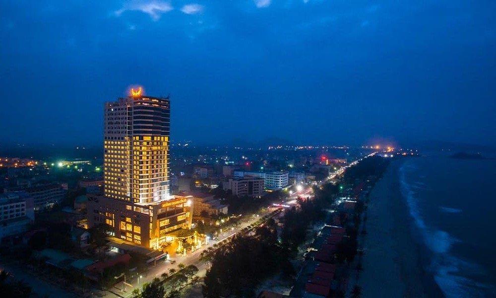 Phòng Executive Suite Hướng Biển - Khách Sạn Mường Thanh Grand Cửa Lò