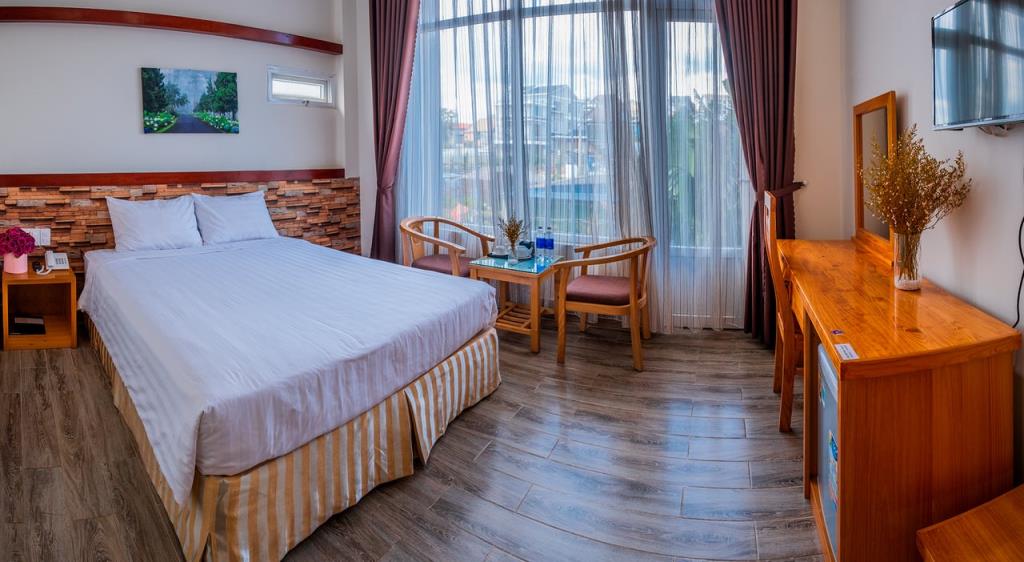 Deluxe Double Room - Khách Sạn TUK