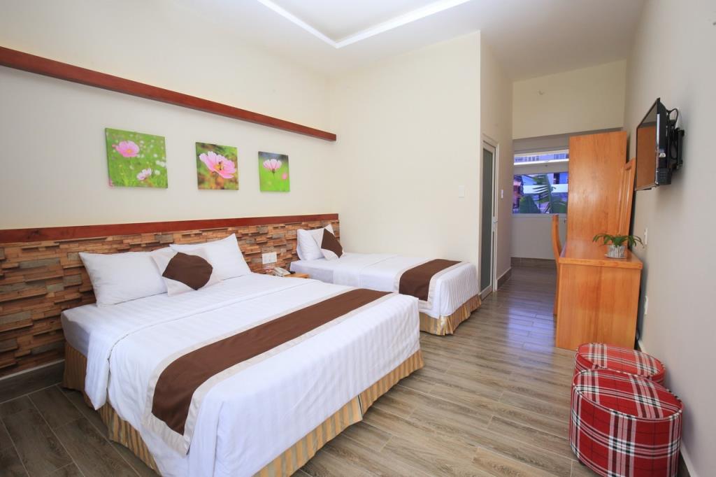 Triple Room - Khách Sạn TUK