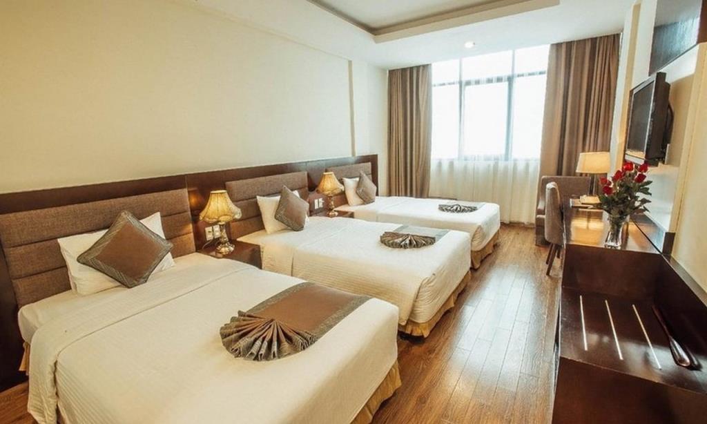 Deluxe Triple - Khách Sạn Mường Thanh Vinh