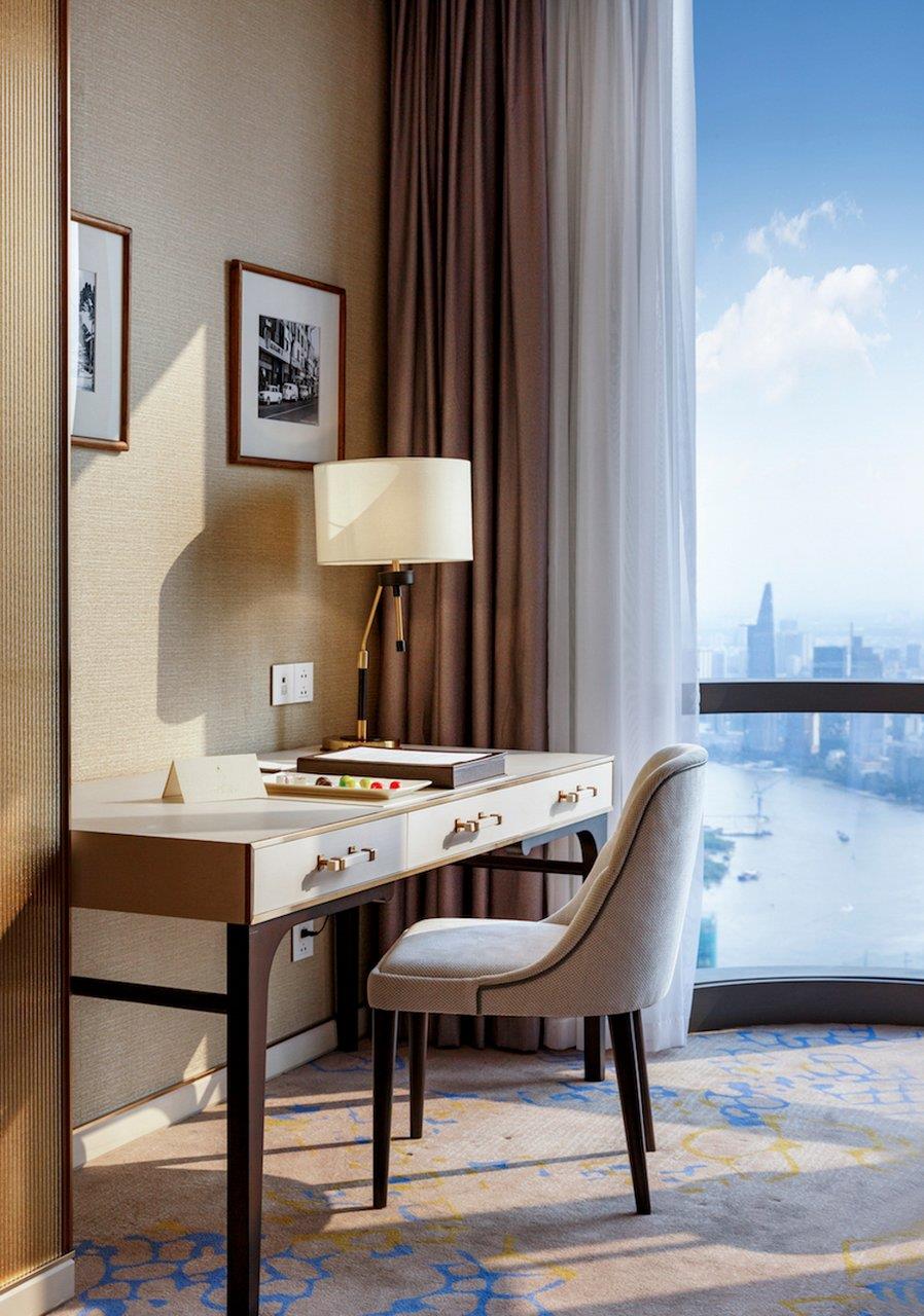 Phòng Club 1 Giường Lớn Hoặc 2 Giường Đơn - Khách sạn Vinpearl Landmark 81 Autograph Collection
