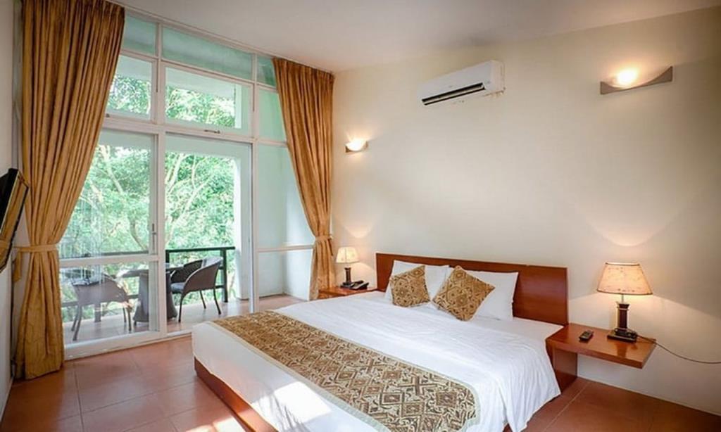 Villa Hoa Ngọc Lan 1 Giường Lớn Và 2 Giường Đơn - VResort Hòa Bình