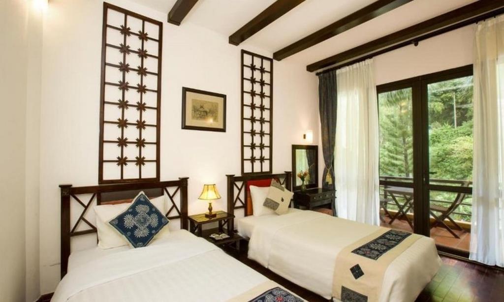 Phòng Deluxe 1 Giường Lớn Hoặc 2 Giường Đơn Hướng Hồ Bơi - Mai Châu Lodge