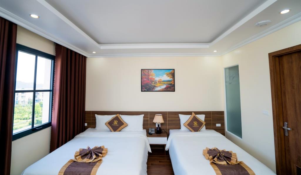 Deluxe Triple Sea View - Khách sạn Passion Hạ Long