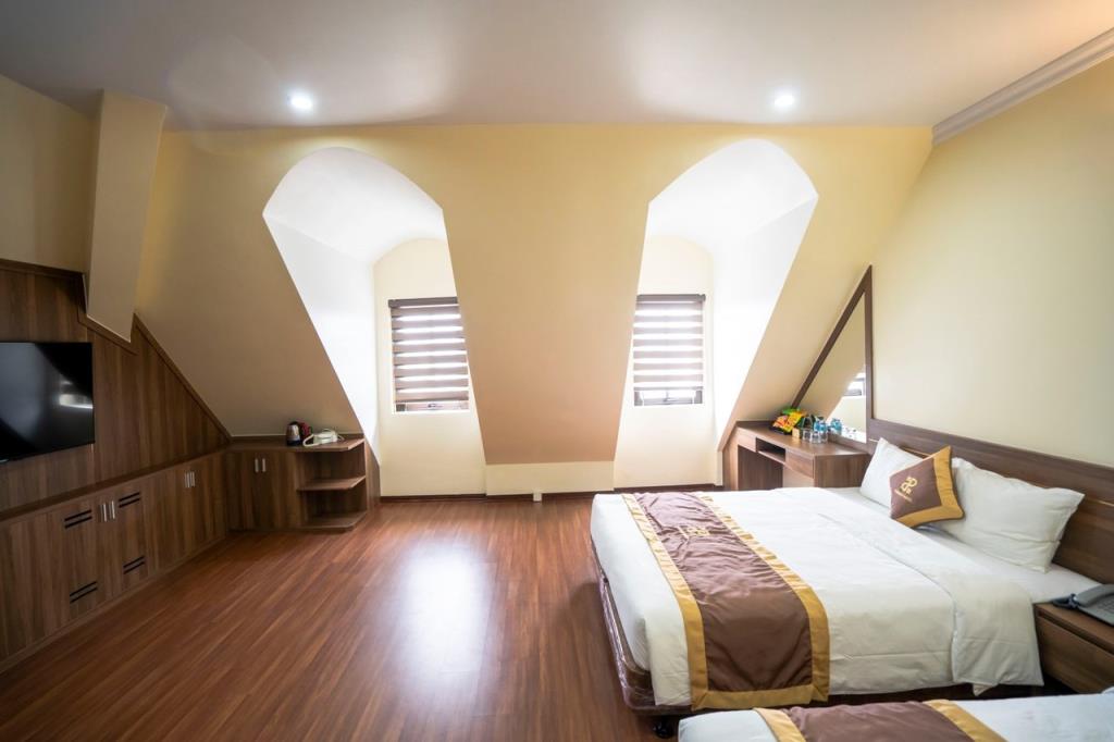 Family Room Sea View - Khách sạn Passion Hạ Long