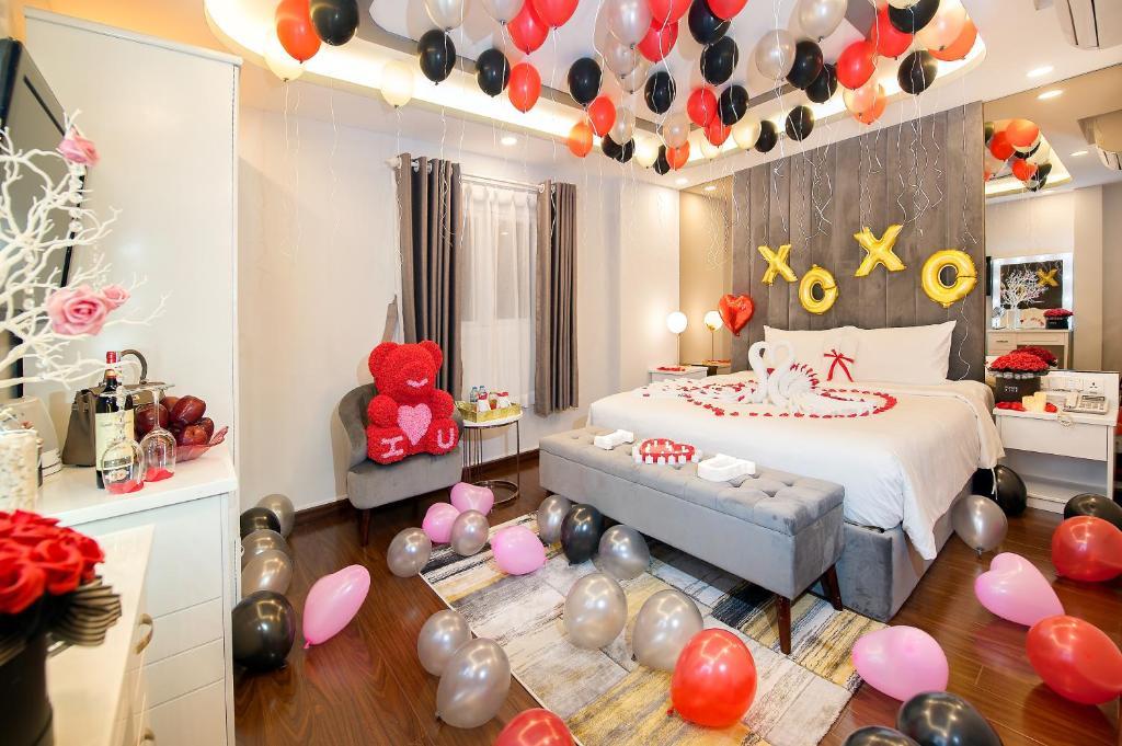 Premium Deluxe - Khách sạn Adora Bến Thành