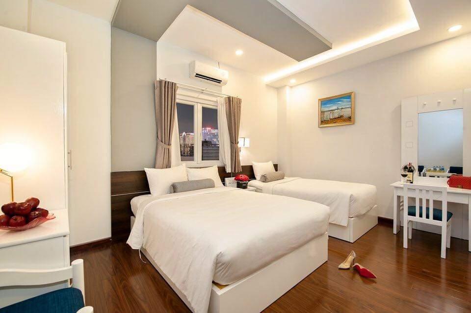 Deluxe Triple Window - Khách sạn Adora Bến Thành