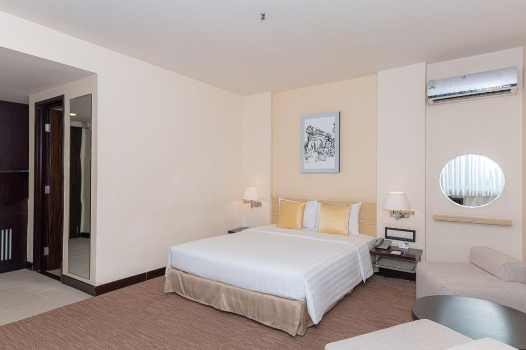 Deluxe 1 Giường Đôi - Khách sạn Palace Sài Gòn