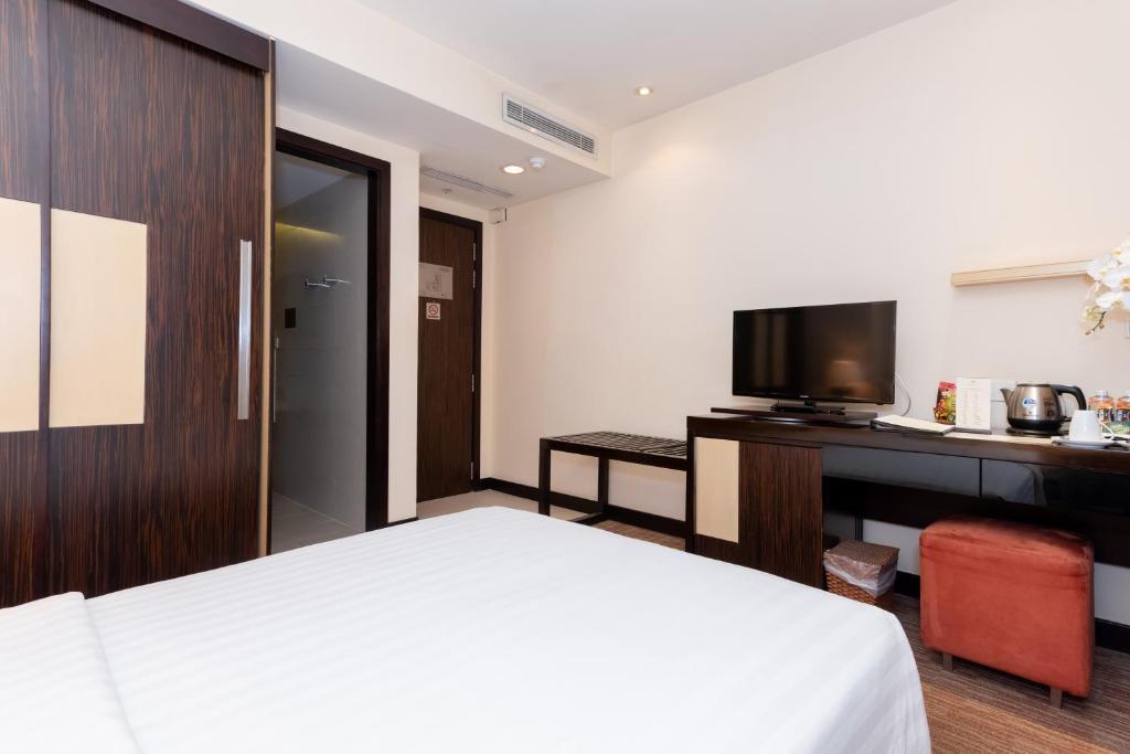 Deluxe 1 Giường Đôi - Khách sạn Palace Sài Gòn