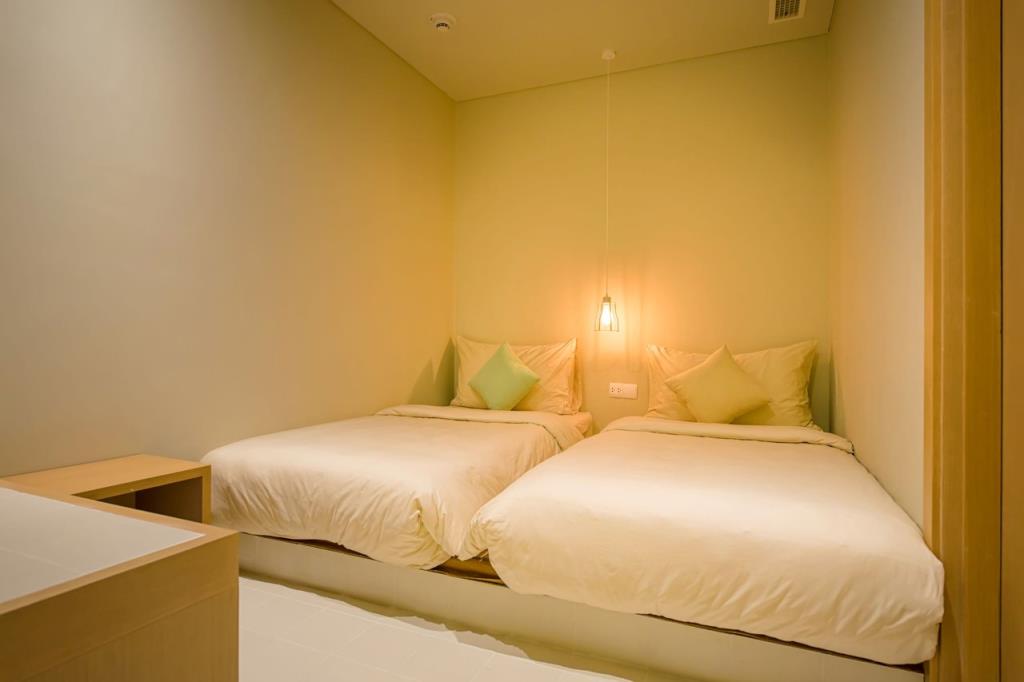 Phòng Sea 2 Phòng Ngủ Hướng Biển (Sea View Living) - Khách Sạn FLC Luxury Sầm Sơn