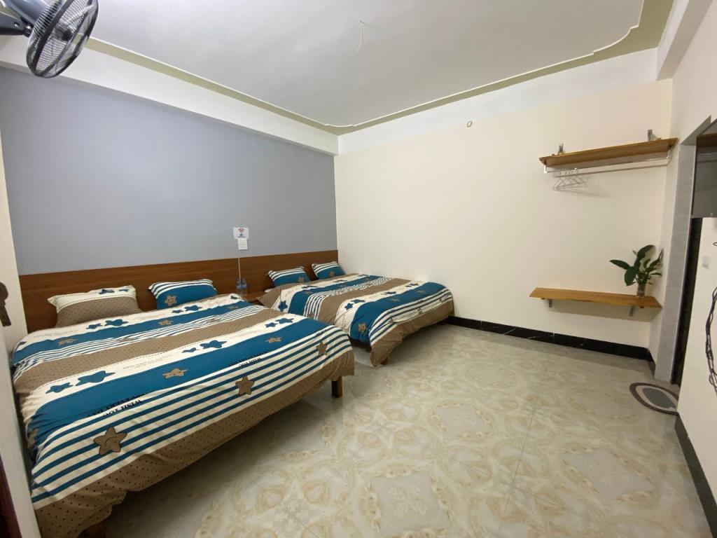 Phòng 2 Giường Đôi Hướng Núi - Ali Hostel Hà Giang