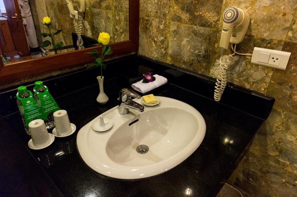 Phòng Superior 1 Giường Lớn - Khách Sạn Nam Cường Hải Dương