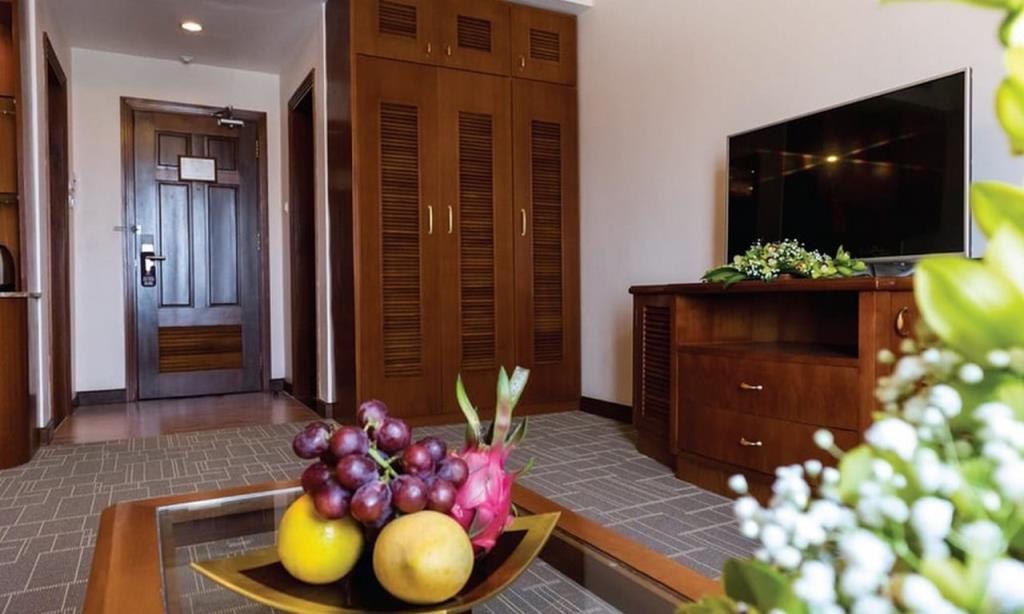 Phòng Suite 1 Giường Lớn - Khách Sạn Nam Cường Hải Dương