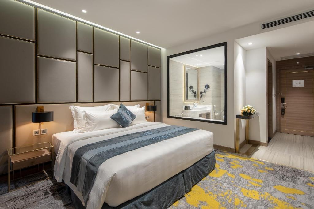 Phòng Deluxe City view - Khách sạn Melia Vinpearl Thanh Hóa