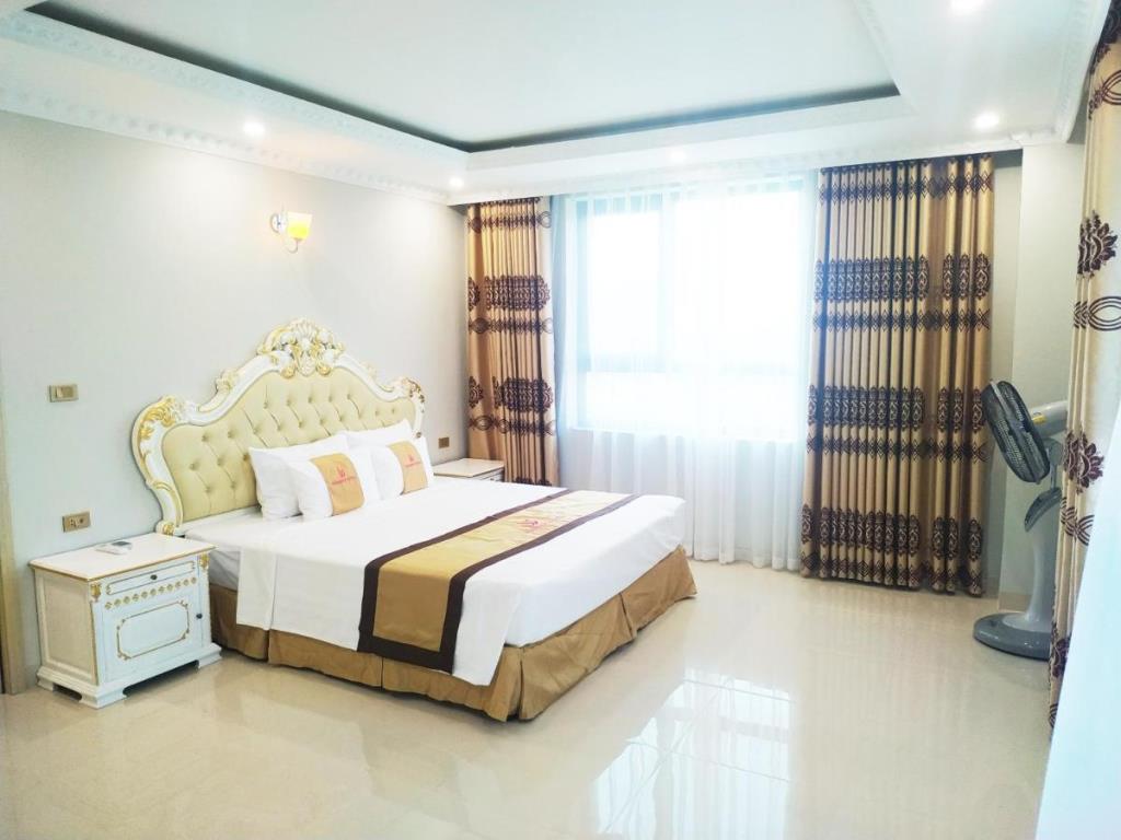 Deluxe Double Room - Khách Sạn Phượng Hoàng 3