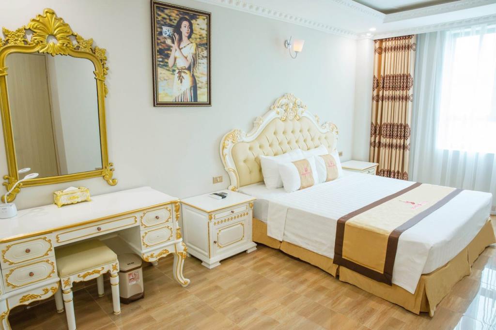 Suite Room - Khách Sạn Phượng Hoàng 3