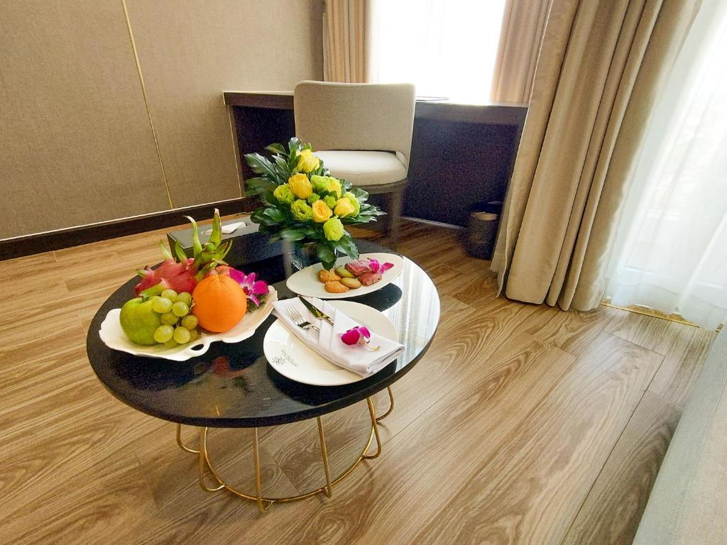 Signature Deluxe Twin Room - Khách sạn Diamond Stars Bến Tre