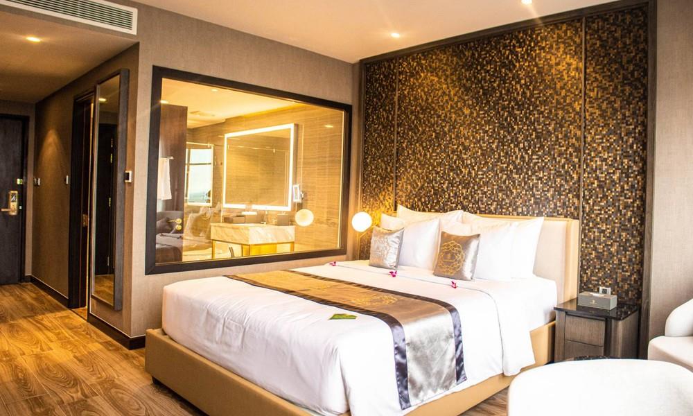 Cozy Superior King Room - Khách sạn Diamond Stars Bến Tre