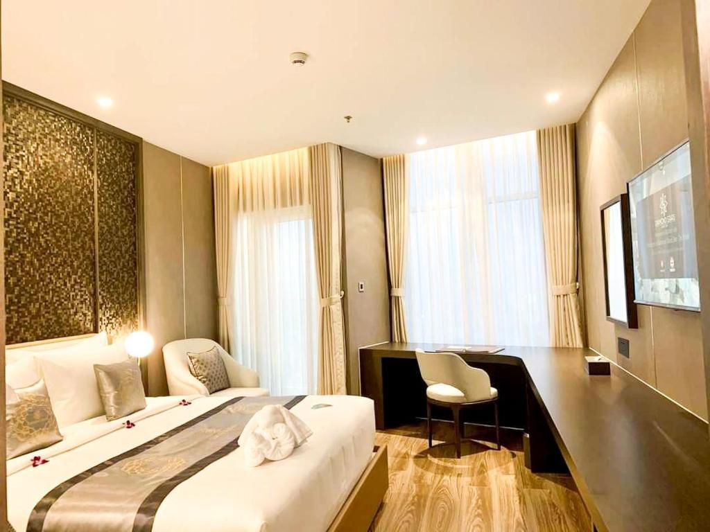 Cozy Superior King Room - Khách sạn Diamond Stars Bến Tre