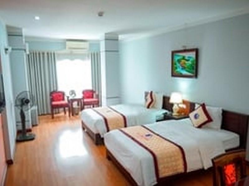Phòng 2 giường đơn (1m2 x 2m) – LOẠI 1 - Khách Sạn Mai Sơn